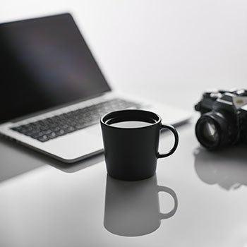 揭秘91在线新闻聚合平台：深度呈现91网官网公告、91大事件实时报道及91黑料网内幕揭秘